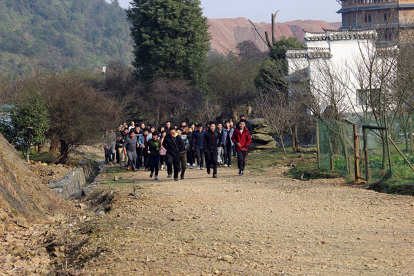 2015年辭舊迎新(xīn)登山(shān)活動