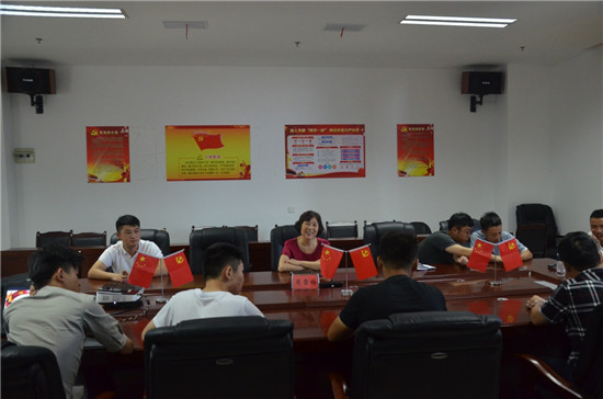 “傳承紅色基因、弘揚八一精(jīng)神”--城投集團召開退伍軍人座談會